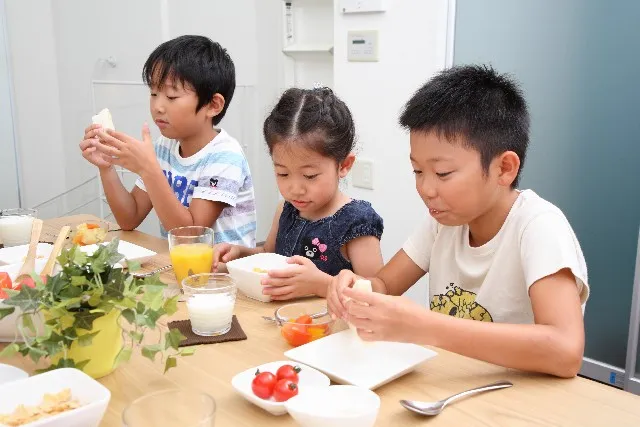 ６歳～１２歳までのお子様をお持ちのお母様へ